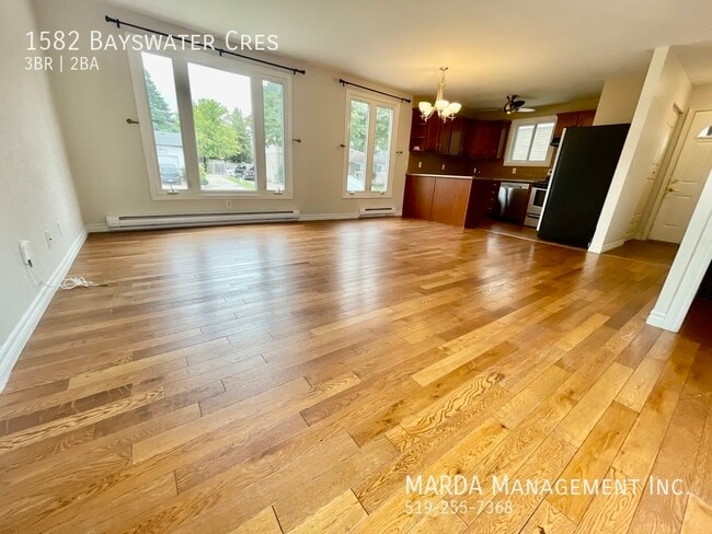 Building Photo - CHARMING 3-BEDROOM/1.5-BATHROOM HOME  + HYDRO AND WATER