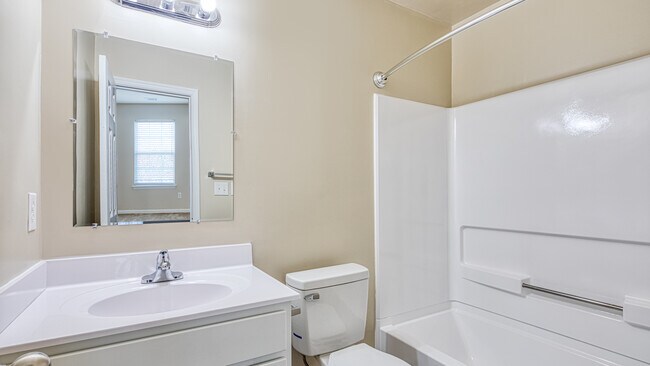 Martinique - Renovated - Summer Station Apartments