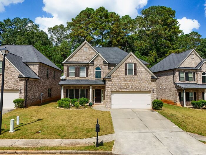 Primary Photo - 512 Watercourse Way