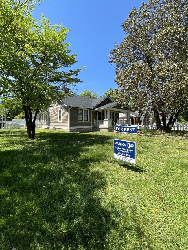 Building Photo - 1336 Columbia Ave