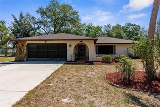 Building Photo - 2072 Maguire Ave