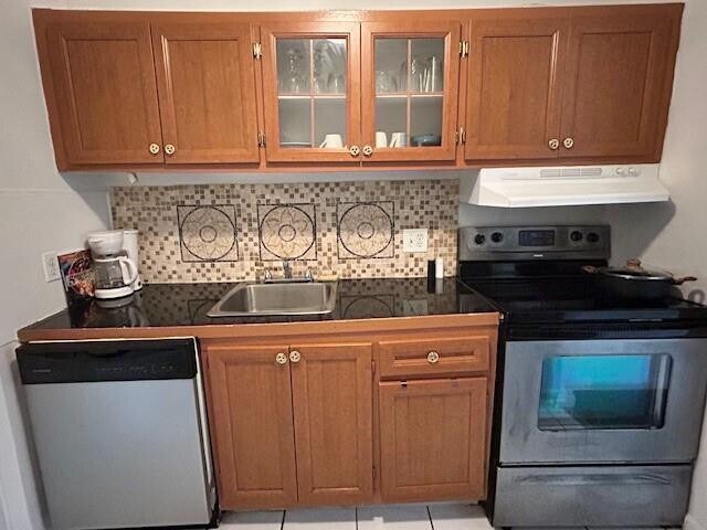 Building Photo - 850 E Commercial Blvd