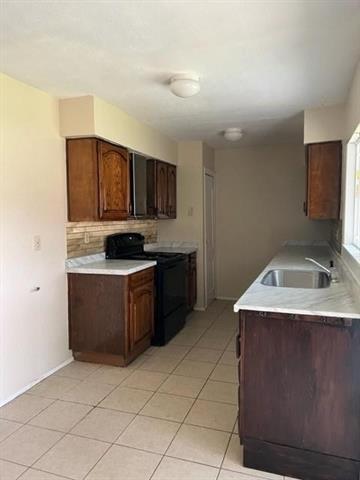 Foto del edificio - 6525 Ember Ct