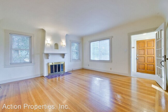 Building Photo - 2 br, 1 bath House - 189 Oak Court