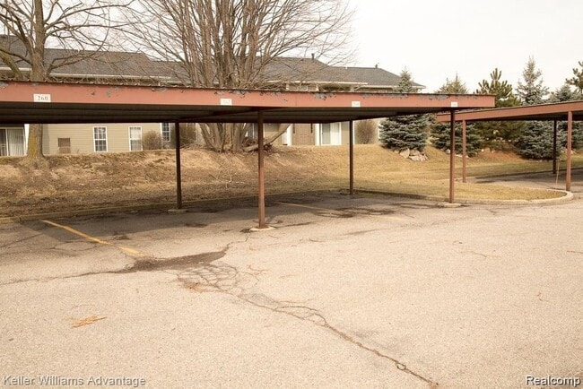 Building Photo - 19264 Northridge Dr
