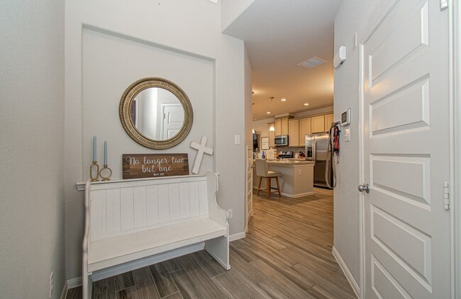 Foto del edificio - 5543 Evanston Ln