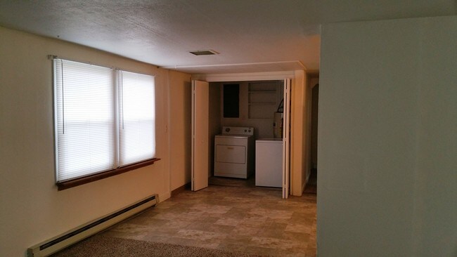 Foto del edificio - 2200 SW Canyon Dr