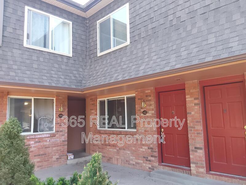 Primary Photo - 1422 E 16th St