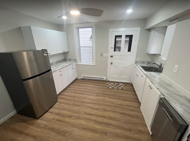 Foto del edificio - 813 Eynon St