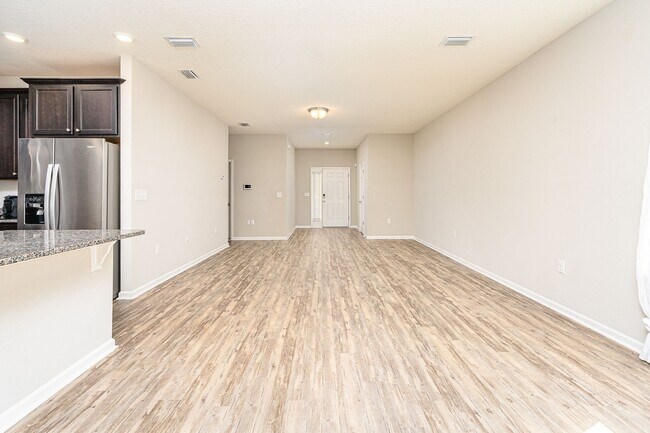Building Photo - Beautiful Townhouse in Ormond Beach