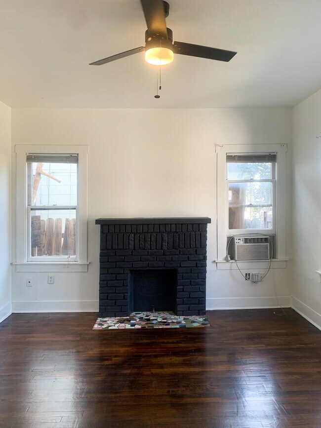 Foto del edificio - 818 W Lynwood Ave