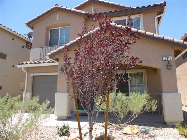 Primary Photo - 10819 Hawthorne Berry Street