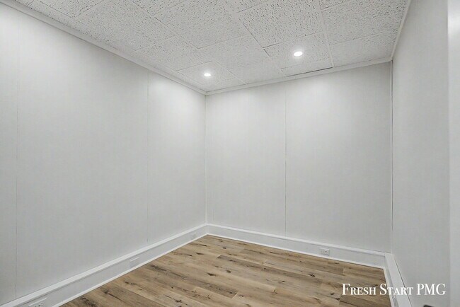 Foto del edificio - Newly Renovated 3-Bed, 2-Bath Loft in Downtown Portland