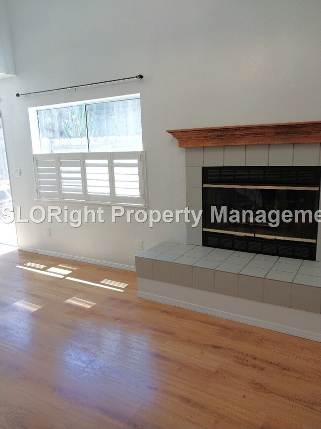 Building Photo - AVAILABLE NOW - 3 Bed, 2.5 Bath Nipomo Condo