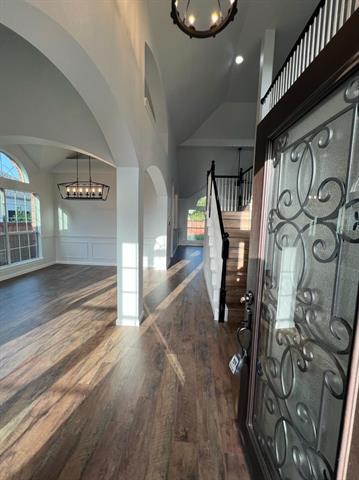 Building Photo - 812 Hunters Glen