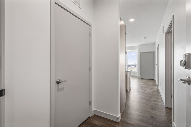 Interior Photo - The Harlan