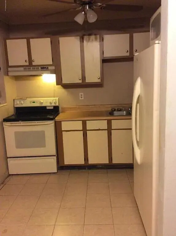 Foto del edificio - 3224 Myra St