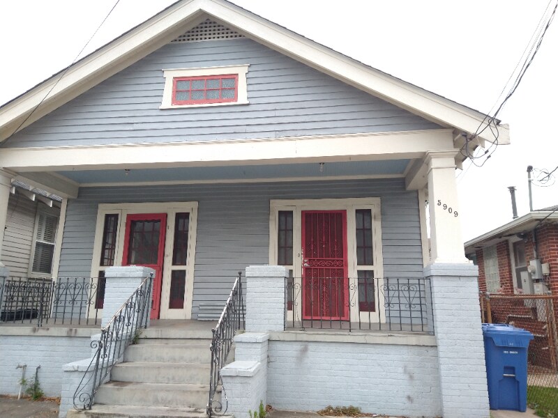 Primary Photo - 5909 Tchoupitoulas St