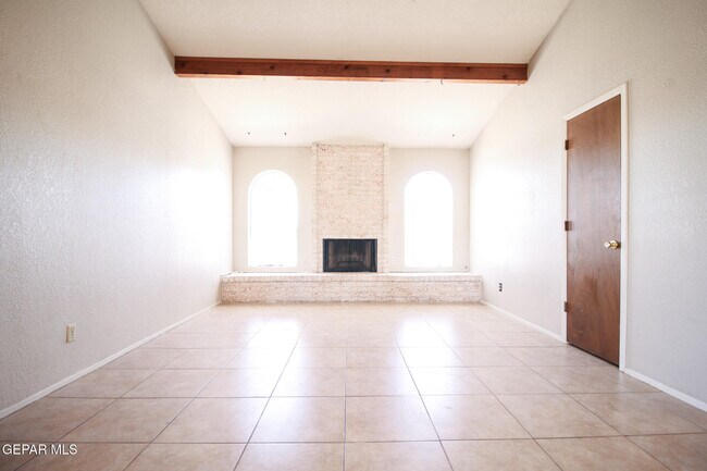 Foto del edificio - 3569 E Glen Dr