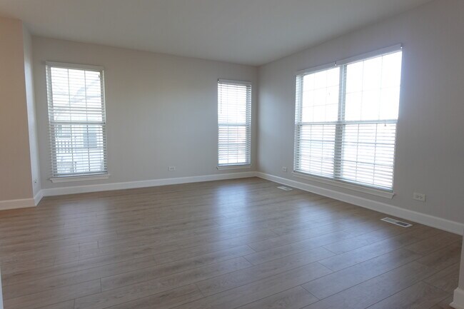 Foto del edificio - 881 Essex Cir