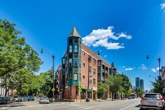 Building Photo - 845 W Altgeld St