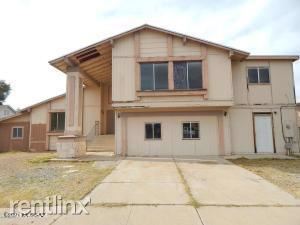 Foto principal - 6 br, 3 bath House - 7548 S Via Hermosa