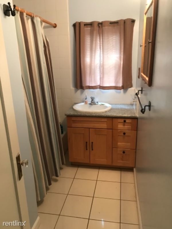 Primary Photo - 931 W Elberon Ave