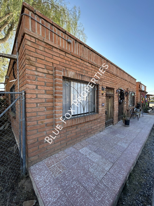 Building Photo - 1942 E Prince Rd