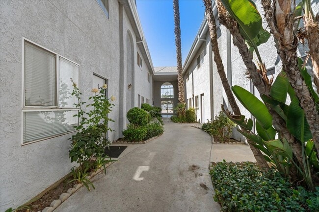 Building Photo - 9660 Sepulveda Blvd