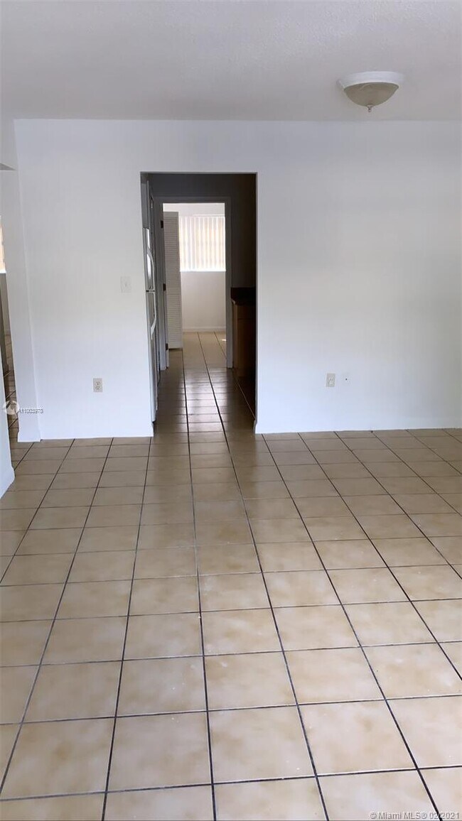 Foto del edificio - 1764 W 42nd Pl