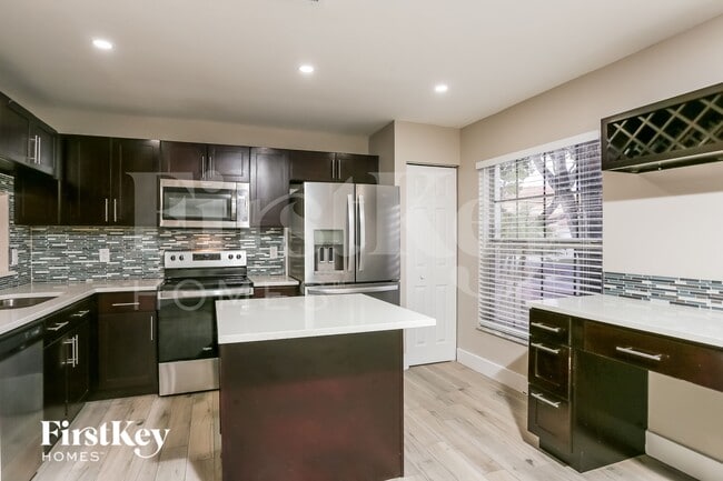 Foto del edificio - 10837 NW 46th Dr