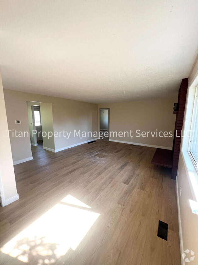 Building Photo - 1229 Johnson St