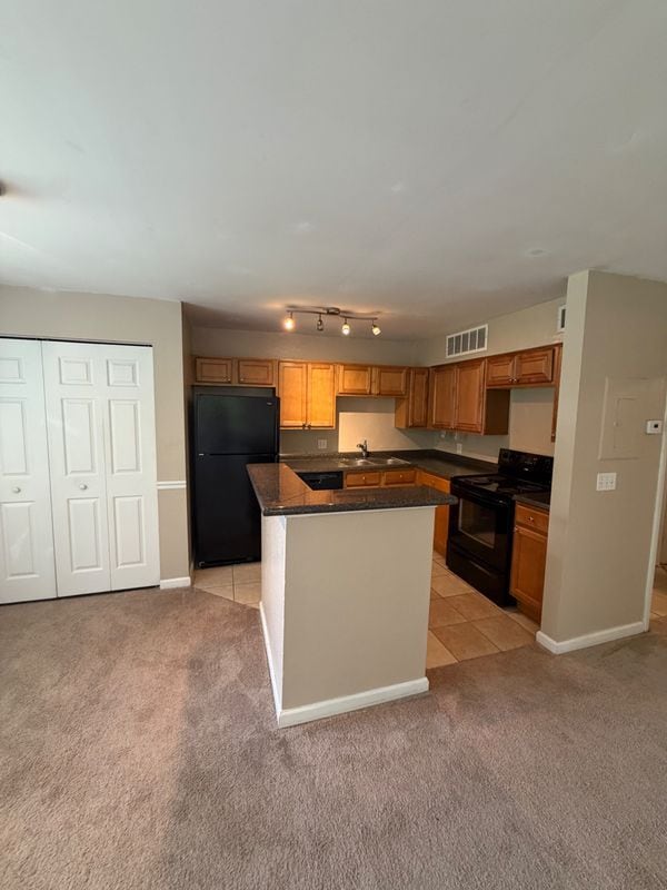 Building Photo - 485 Forestway Cir
