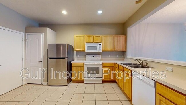 Building Photo - 8331 72nd St E