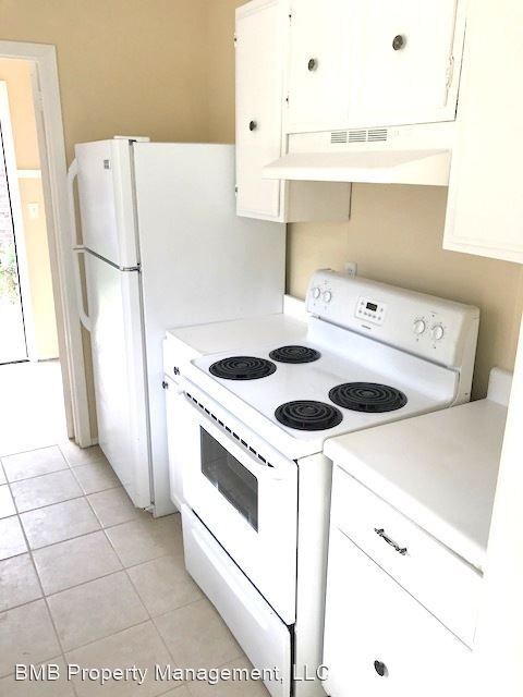 Building Photo - 3 br, 2 bath House - 6110 S. Hampton Drive