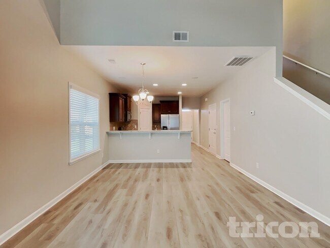 Building Photo - 158 Eventine Way