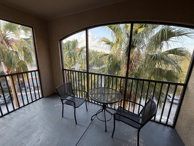 Building Photo - Spacious Furnished 3-Bedroom Condo Oasis w...