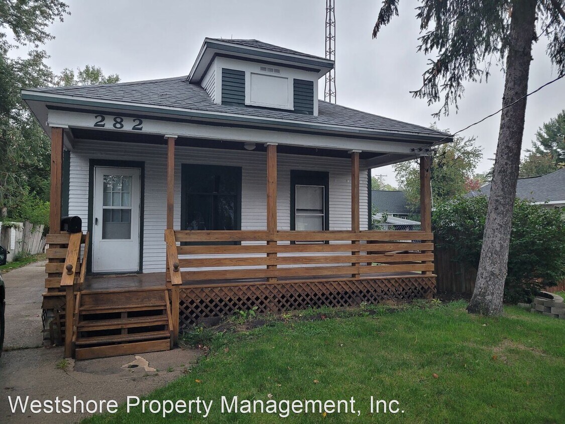 2 br, 1 bath House 282 E. Forest Ave. House Rental in Muskegon, MI