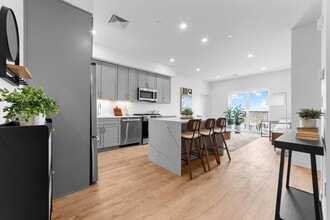 Building Photo - 500 Talbot Ave