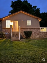 Building Photo - 2741 Jones Ave