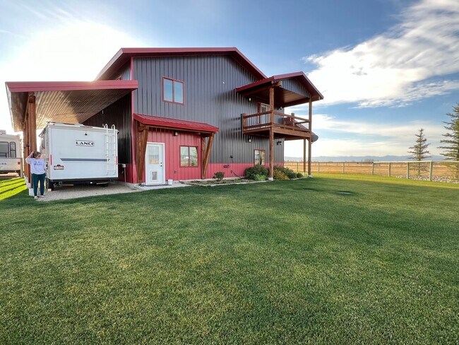 Building Photo - Spacious Family Home with Teton Views on 5...