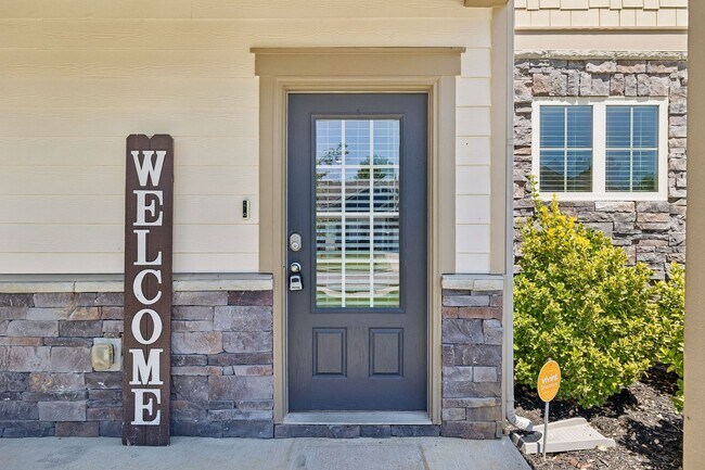 Building Photo - 6430 Hickory Bell Dr