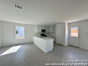 Building Photo - 577 Rogers Pike