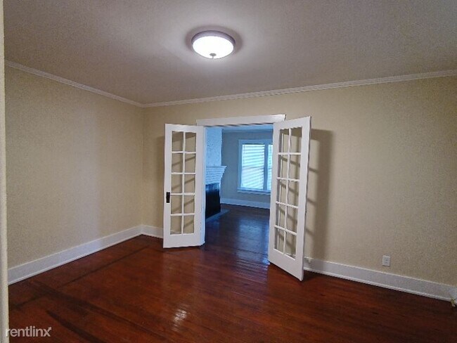 Building Photo - 186 E Brazell St