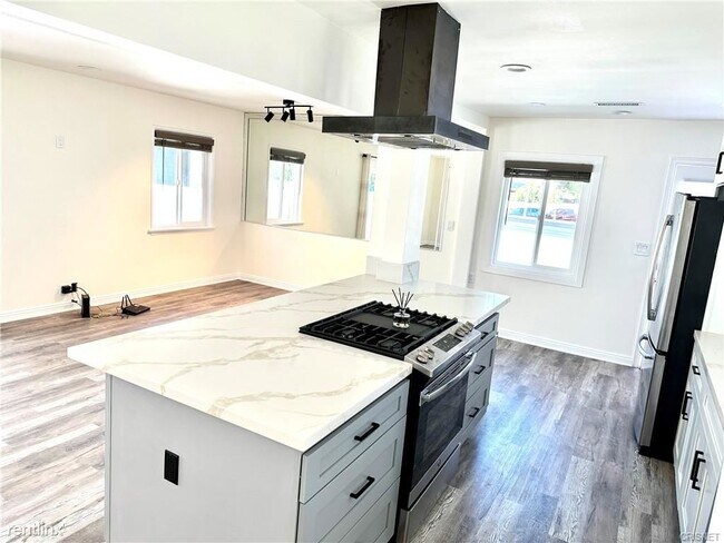 Foto del edificio - 3 br, 2 bath House - 22201 Gilmore St