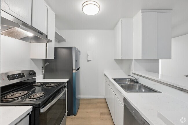 2 habitaciones, 2 baños - 1100 pies cuadrados - Cocina - Pacific Pointe Apartments