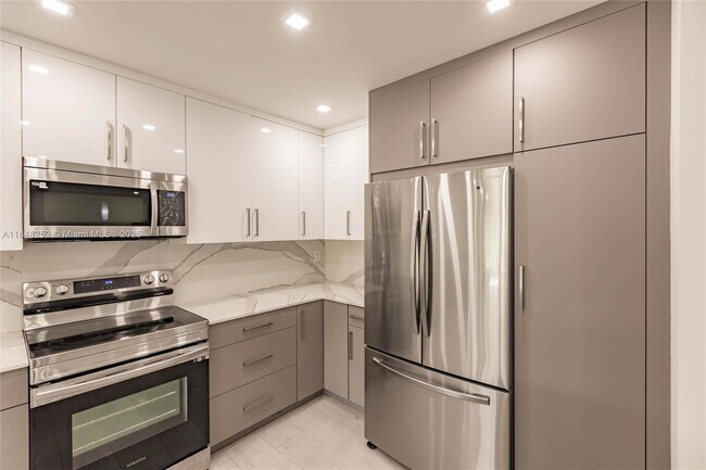 Foto del edificio - 4100 N 58th Ave