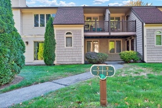 Building Photo - 5 Little Oak Ln