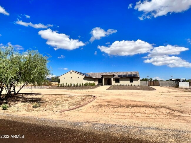 Foto del edificio - 35029 N 12th St