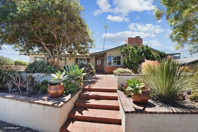 Building Photo - 680 W Circle Dr